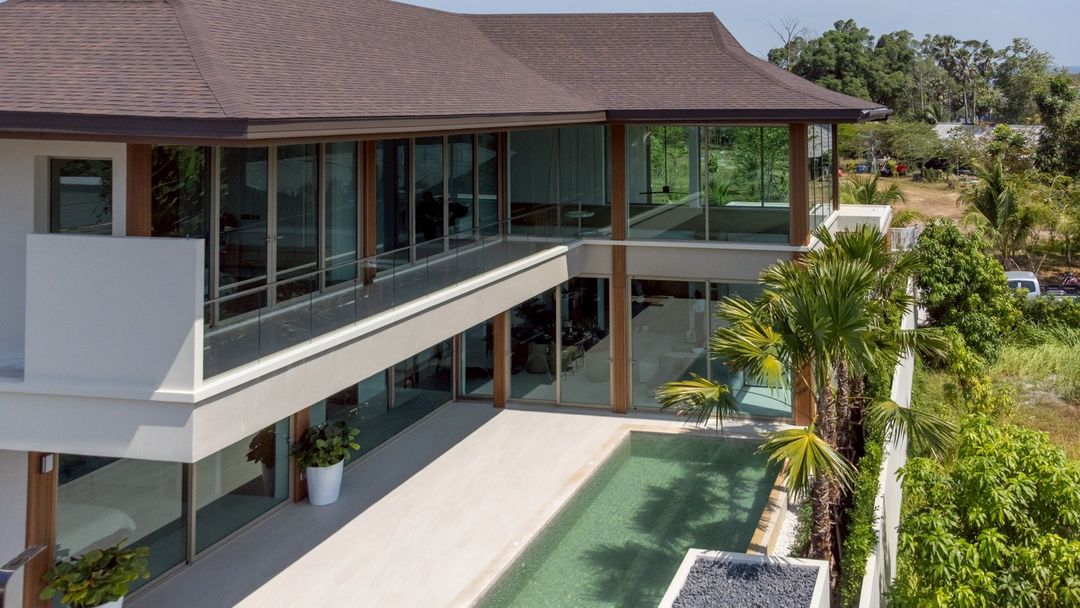 New luxury 4-bedroom pool villa near Laguna Phuket