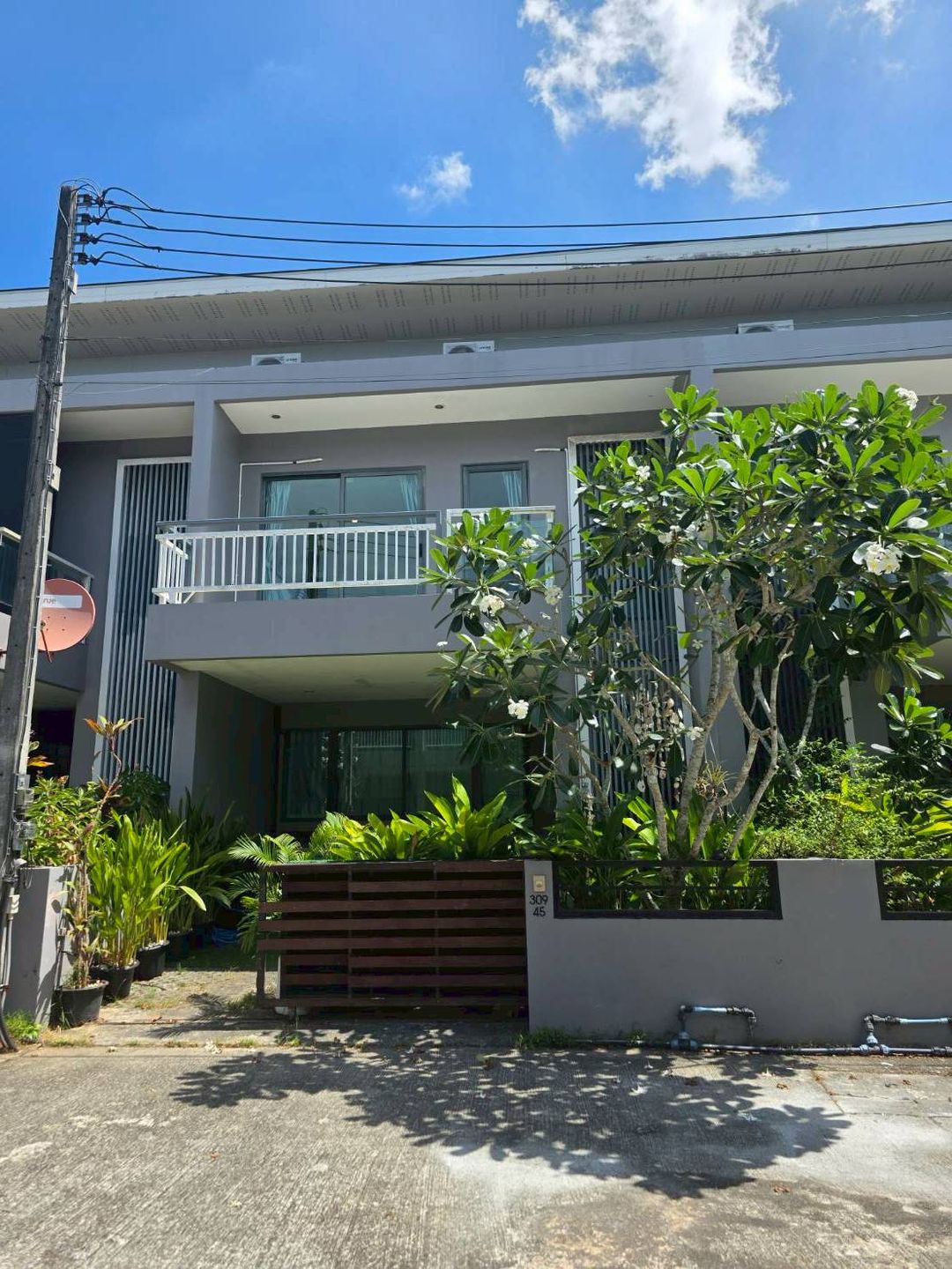 East Bangtao ville, 3-bedroom house for rent