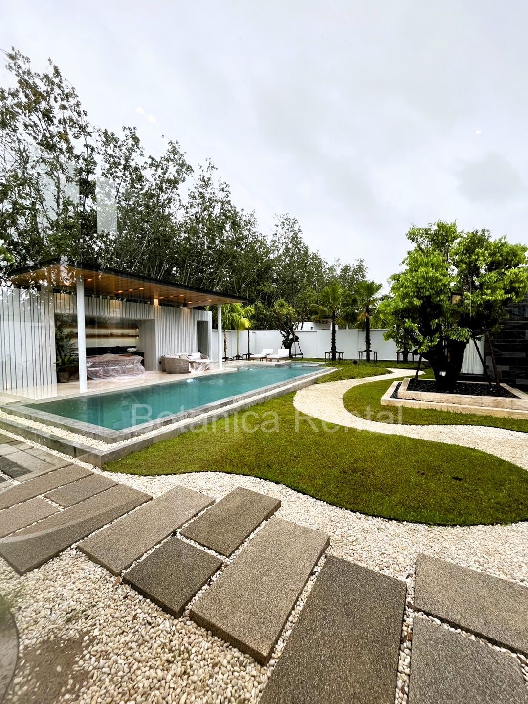 New Luxury Villa 4-bedroom at Thalang