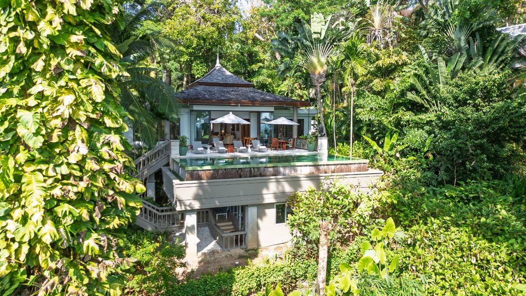 Signature Resort 2 bedroom pool villa at Nai Thorn 