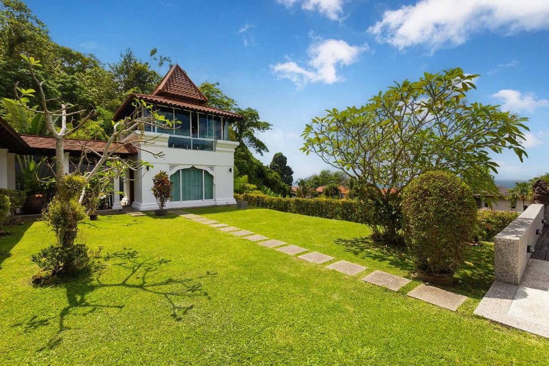  A magnificent Thai-Balinese 8-bedroom pool villa at Kalim