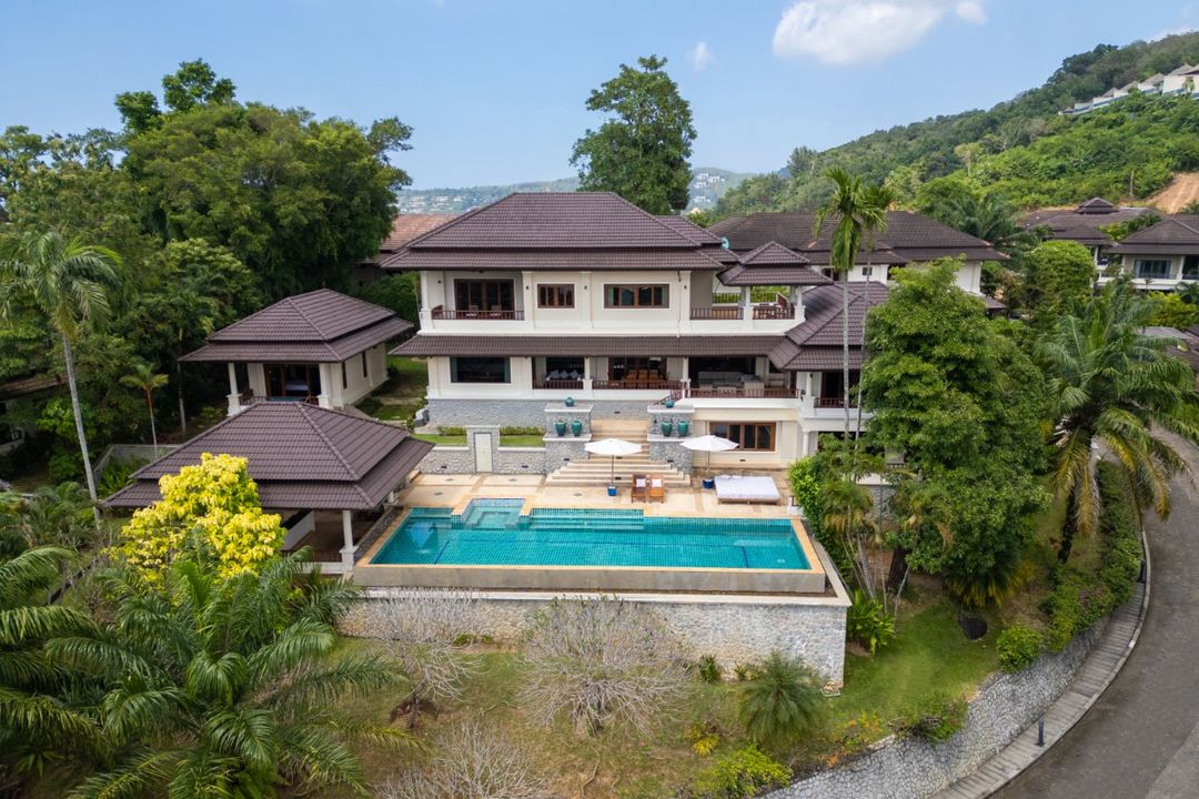 A Private Luxury Estate 6 bedroom pool villa  Laguna, Phuket
