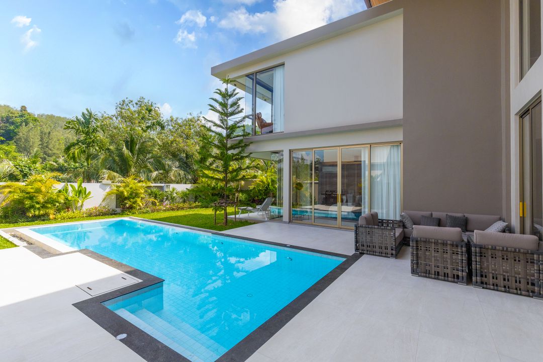 Luxury Lakeside Mountain View 4 bedroom pool villa at Bangtao 