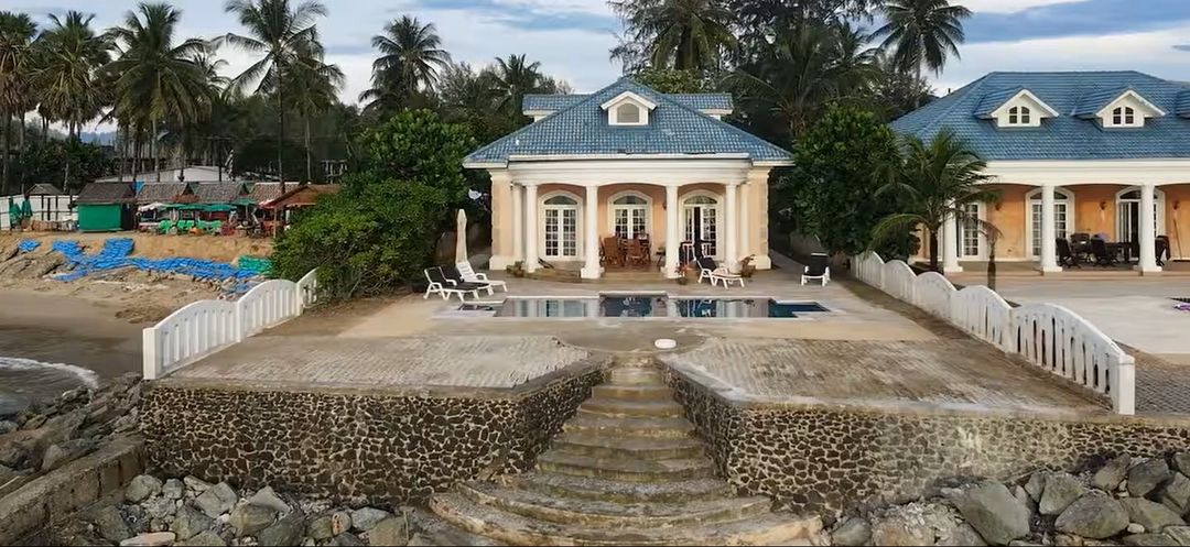 Exclusive twin beachfront villas in Khao Lak, Phang Nga – Direct Oceanfront